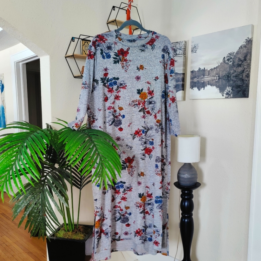 Floral Crew neck 3/4 Sleeve Sweater Dress